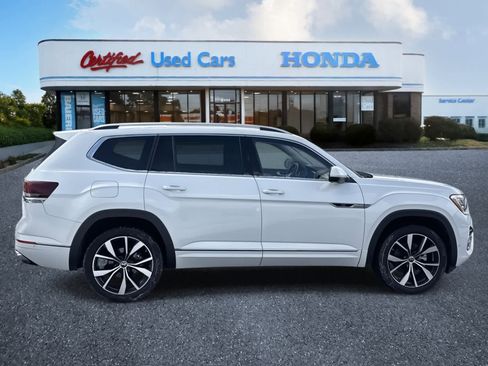 Used 2024 Volkswagen Atlas SEL Premium R-Line image 6