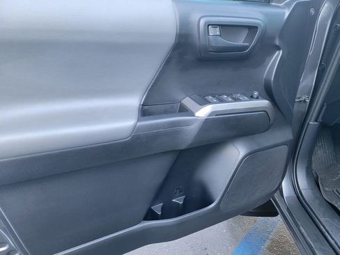 Used 2021 Toyota Tacoma SR5 image 10
