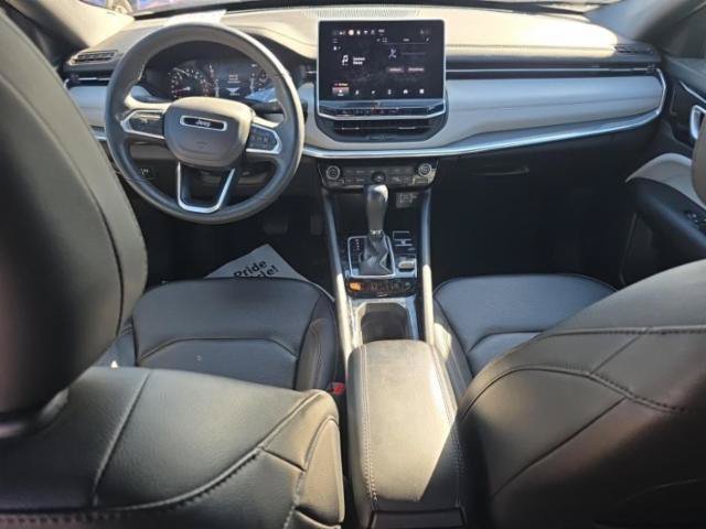 Used 2024 Jeep Compass Limited AWD/4WD image 7