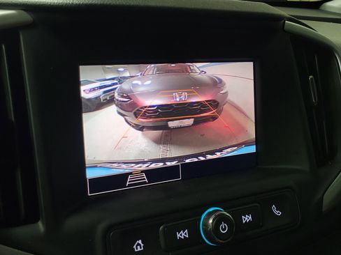 Used 2024 GMC Terrain SLE image 30