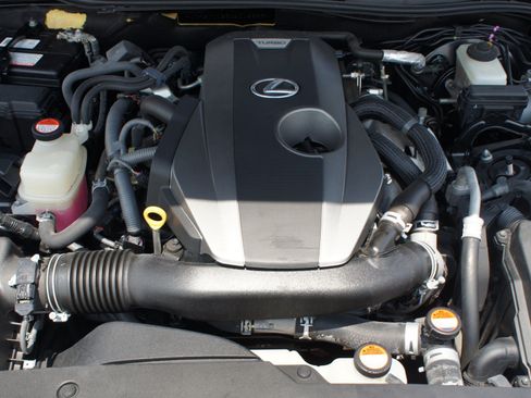 Used 2016 Lexus IS 200t w/ F Sport Package RWD image 27