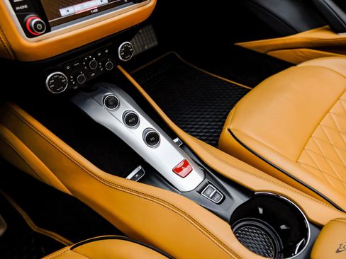 Used 2016 Ferrari California T image 63