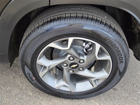 New 2026 Chevrolet Trax LT w/ LT Convenience Package image 10