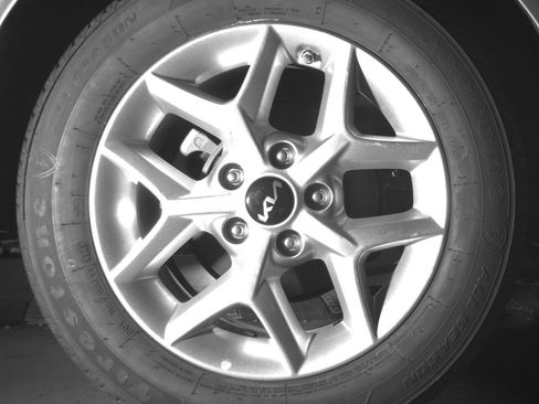 Used 2025 Kia Soul LX w/ LX Technology Package FWD image 15