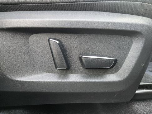 Used 2021 Nissan Rogue SL FWD image 26