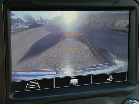 Used 2020 GMC Sierra 1500 AT4 image 12