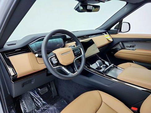 New 2026 Land Rover Range Rover Sport SE image 16