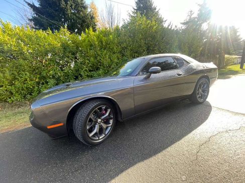 Used 2017 Dodge Challenger SXT Plus RWD image 2