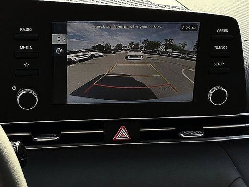 New 2026 Hyundai Elantra SE FWD image 9