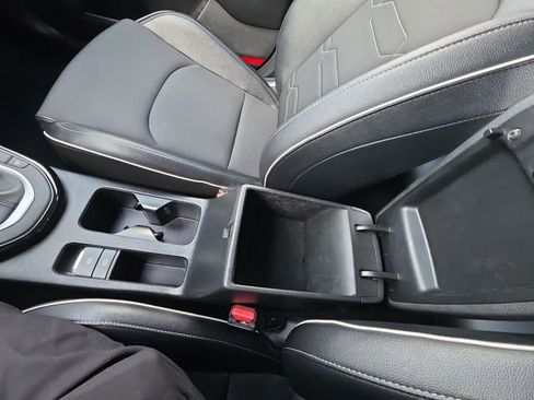 Used 2024 Kia Forte GT-Line image 23