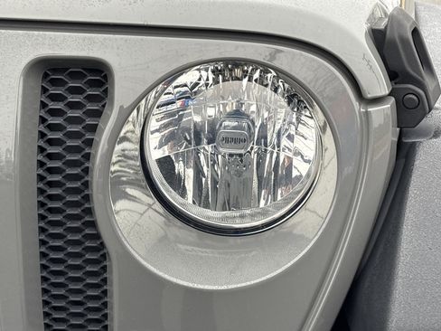 Certified 2020 Jeep Wrangler Unlimited Sport S w/ Sun And Sound Package image 11