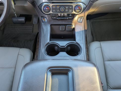 Used 2016 Chevrolet Tahoe LT image 24