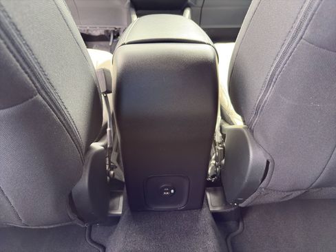 Used 2022 Ford Escape SE AWD/4WD image 19