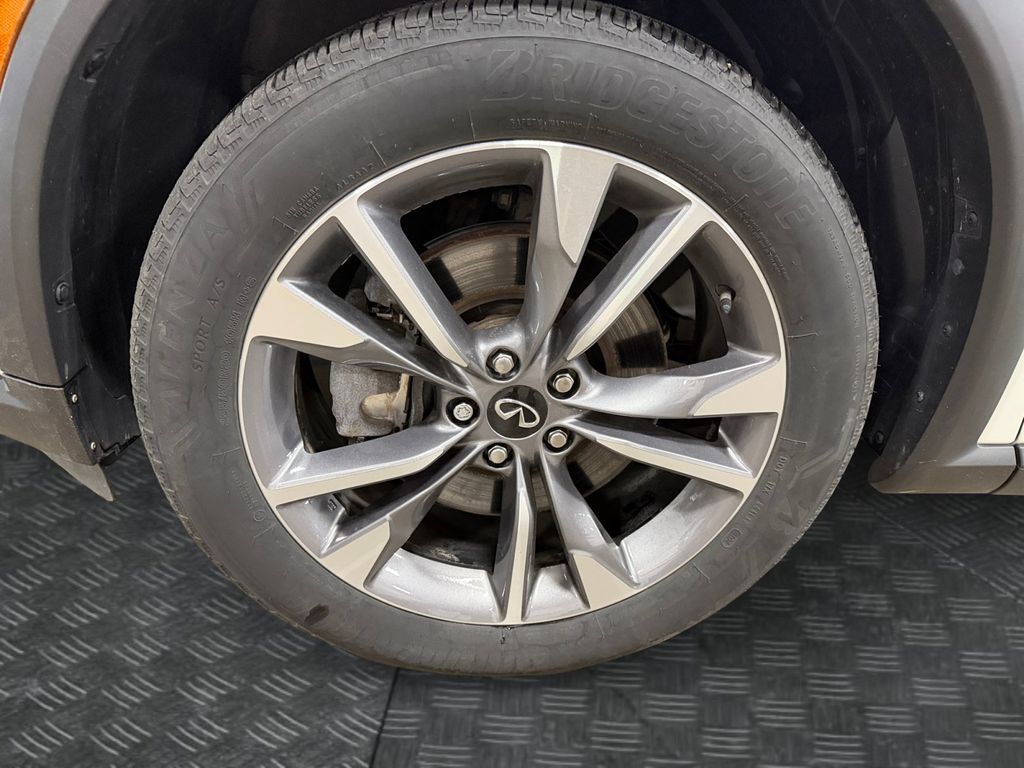 Used 2024 INFINITI QX60 Luxe AWD/4WD image 16