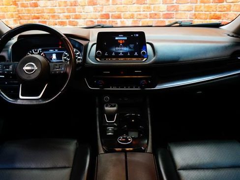 Certified 2023 Nissan Rogue SV w/ SV Premium B Package AWD/4WD image 10