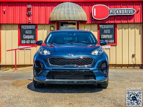 Used 2021 Kia Sportage LX image 3