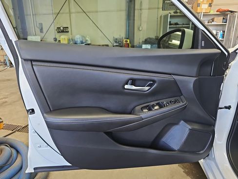 Used 2023 Nissan Sentra SV FWD image 27