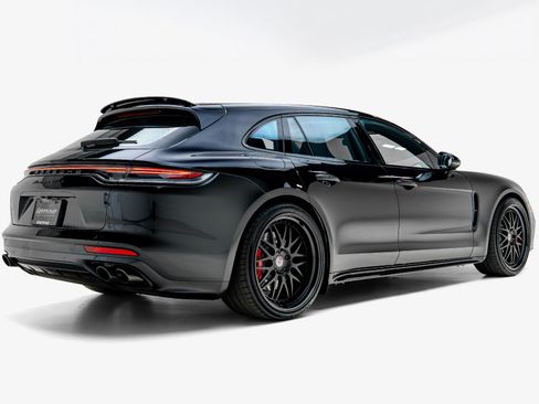 Used 2023 Porsche Panamera GTS AWD/4WD image 2