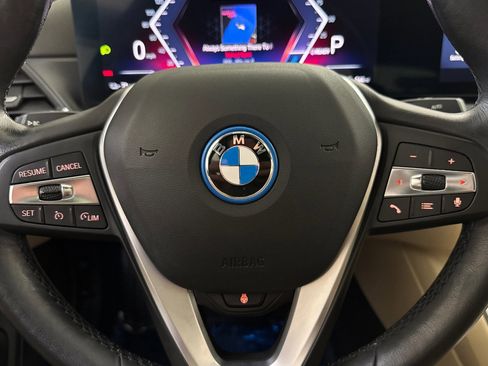 Certified 2023 BMW i4 eDrive40 w/ Premium Package RWD image 18