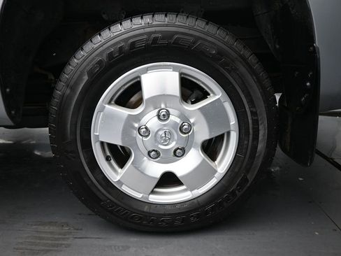 Used 2011 Toyota Tundra 4x4 Double Cab image 15