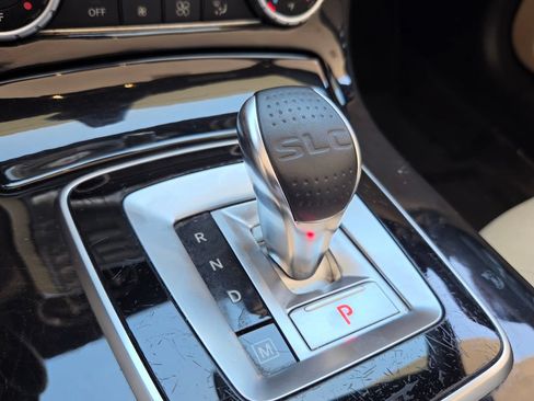Used 2020 Mercedes-Benz SLC 300 image 37