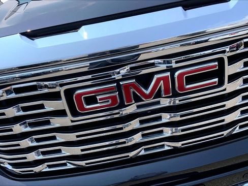Used 2024 GMC Sierra 1500 Denali w/ Denali Reserve Package AWD/4WD image 31