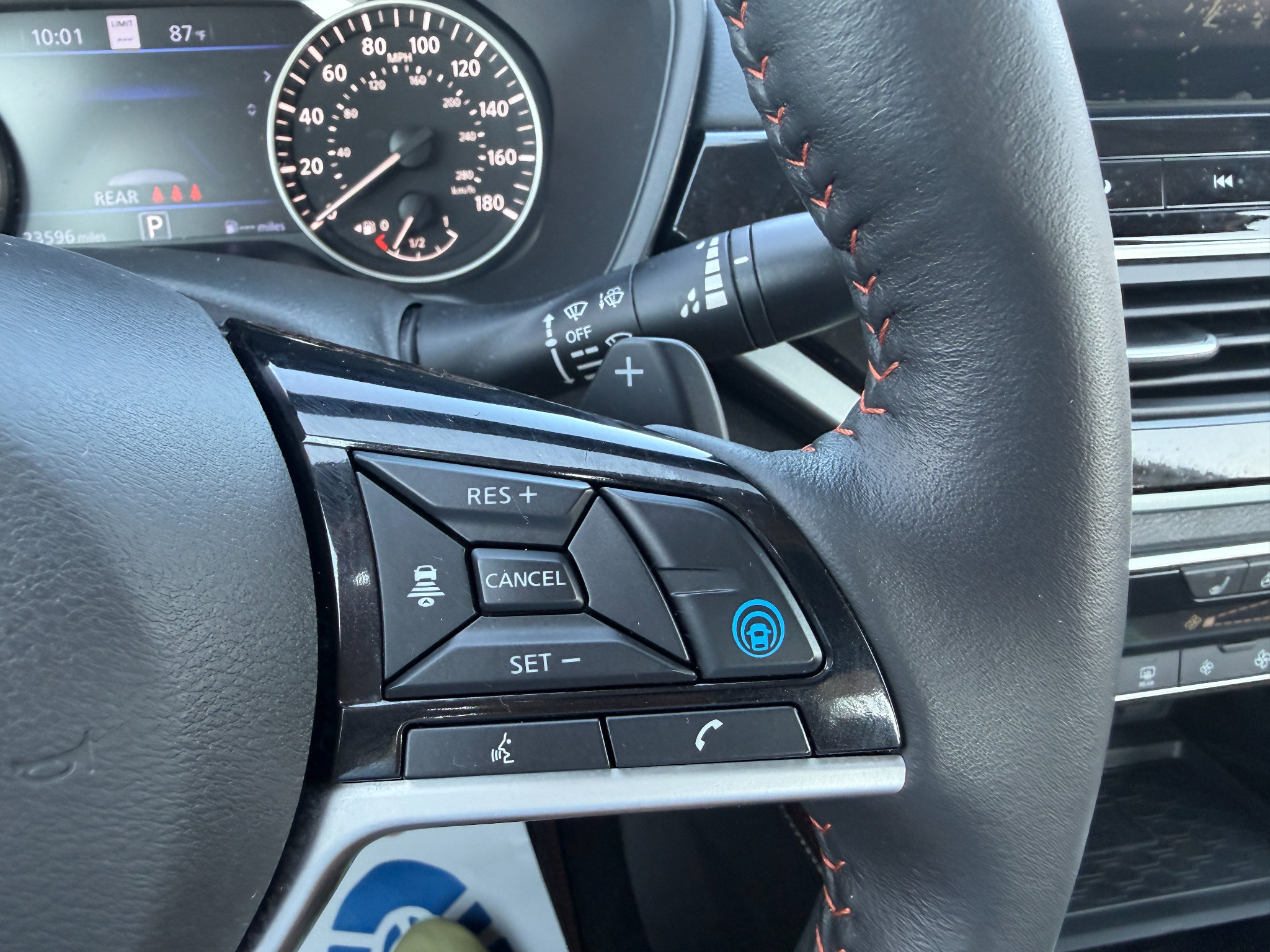 Used 2024 Nissan Altima 2.0 SR FWD image 41