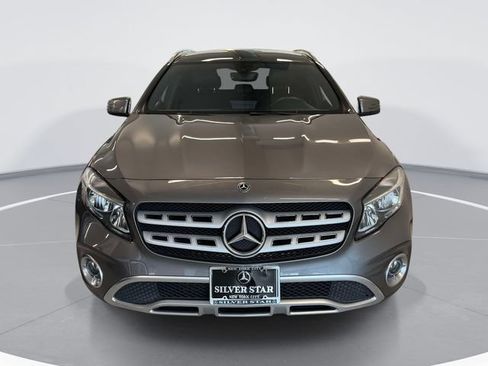 Used 2018 Mercedes-Benz GLA 250 4MATIC w/ Premium Package image 2