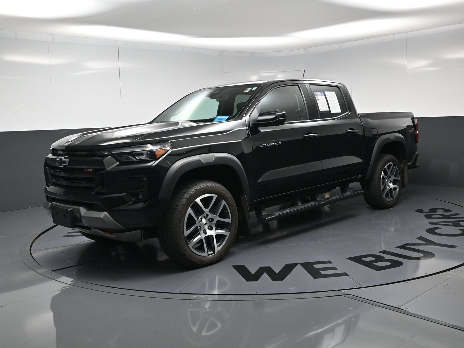 Used 2024 Chevrolet Colorado Z71 w/ Z71 Convenience Package 2 AWD/4WD image 13