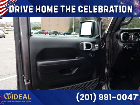 Used 2019 Jeep Wrangler Unlimited Sport S AWD/4WD image 16