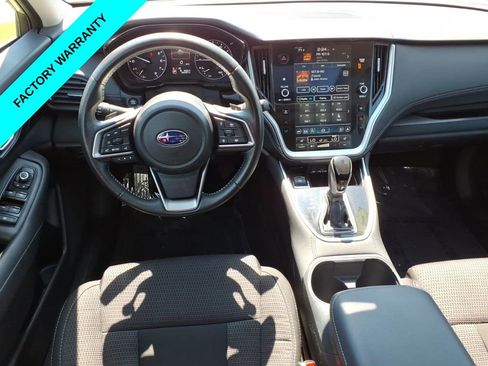 Certified 2025 Subaru Outback Premium AWD/4WD image 9