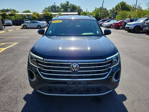 Used 2026 Volkswagen Atlas SE FWD image 2