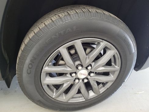 Used 2018 GMC Acadia SLT FWD image 31
