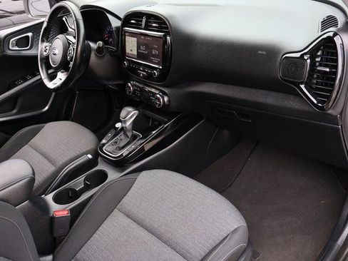 Used 2021 Kia Soul EX FWD image 11