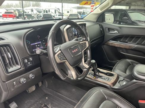 Used 2021 GMC Canyon Denali image 19