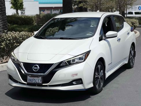 Used 2019 Nissan Leaf SV Plus w/ SV Plus Technology Package FWD image 34