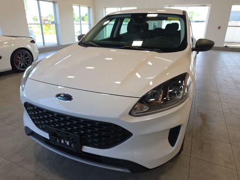 Certified 2022 Ford Escape S AWD/4WD image 2