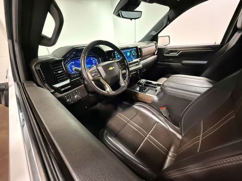 Used 2023 Chevrolet Silverado 1500 High Country w/ Technology Package AWD/4WD image 57