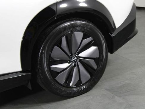 Certified 2024 Nissan Ariya AWD image 15