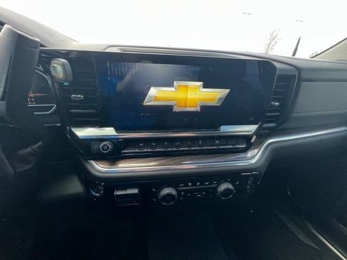 Used 2022 Chevrolet Silverado 1500 LT w/ All Star Edition Plus image 14