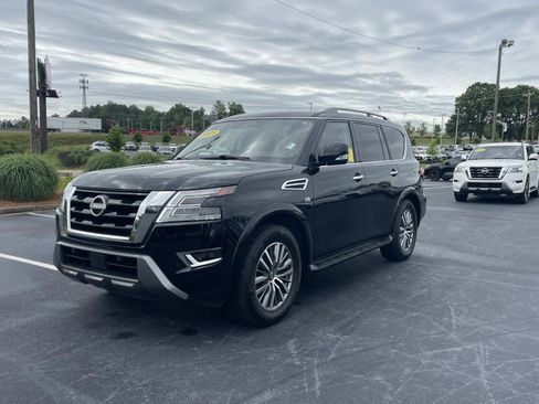 Used 2021 Nissan Armada SV w/ SV Appearance Package AWD/4WD image 3