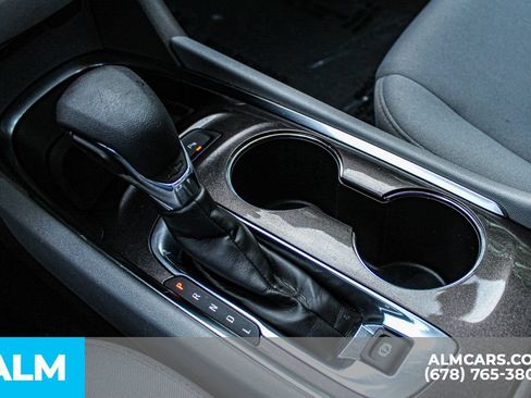 Used 2024 Chevrolet Malibu LT FWD image 33