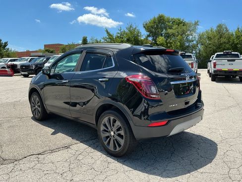 Used 2018 Buick Encore Essence FWD image 2