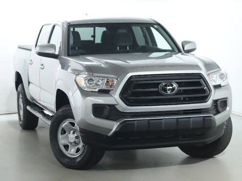 Used 2023 Toyota Tacoma SR AWD/4WD image 2