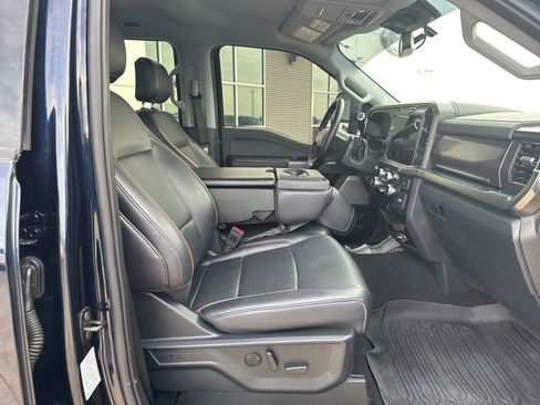 Used 2025 Ford F350 Lariat w/ Black Appearance Package AWD/4WD image 34