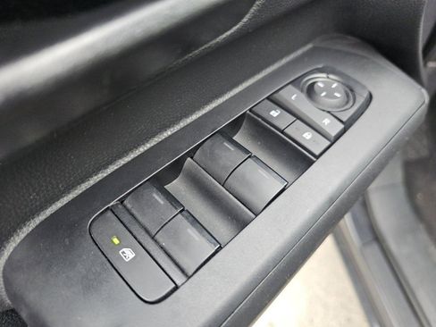 Used 2024 Toyota Tacoma SR5 AWD/4WD image 28