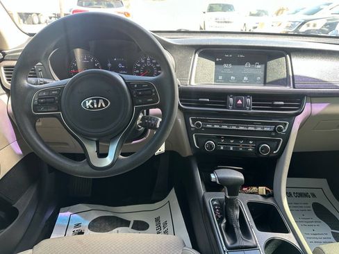 Used 2018 Kia Optima LX FWD image 14