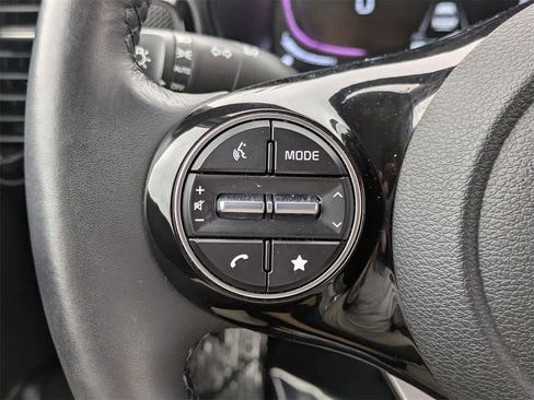 Used 2024 Kia Soul EX image 31
