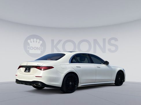 Used 2022 Mercedes-Benz S 500 4MATIC w/ AMG Line Package image 13