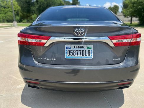 Used 2014 Toyota Avalon XLE Premium FWD image 7